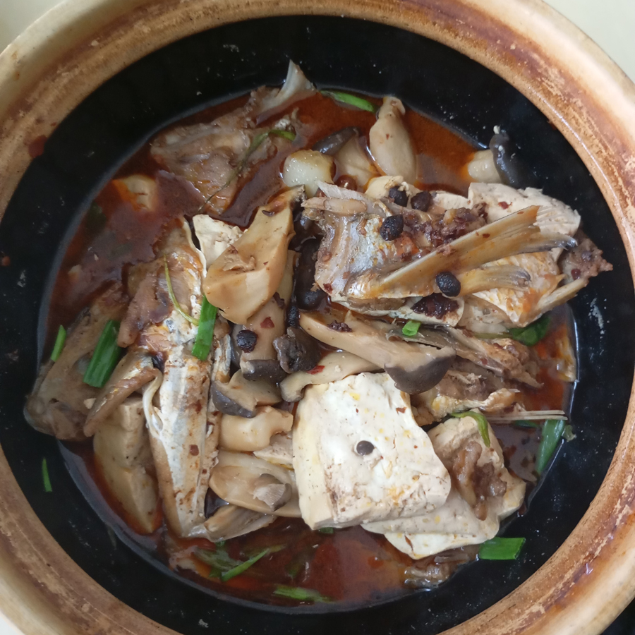 湖南小炒肉变砂锅鱼头