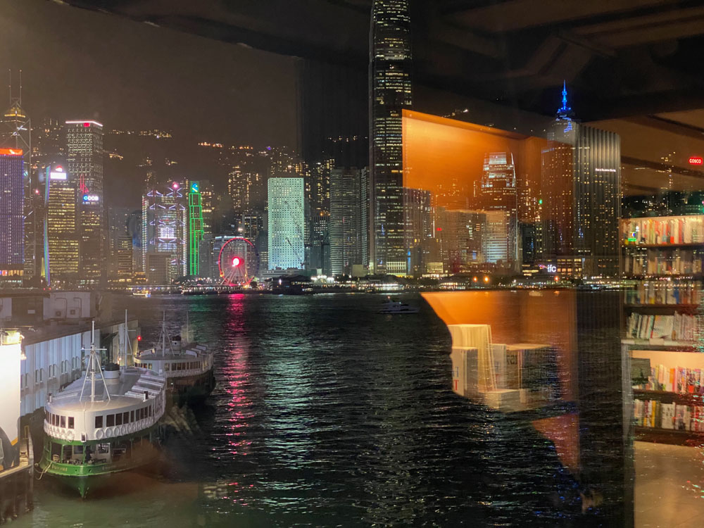 香港