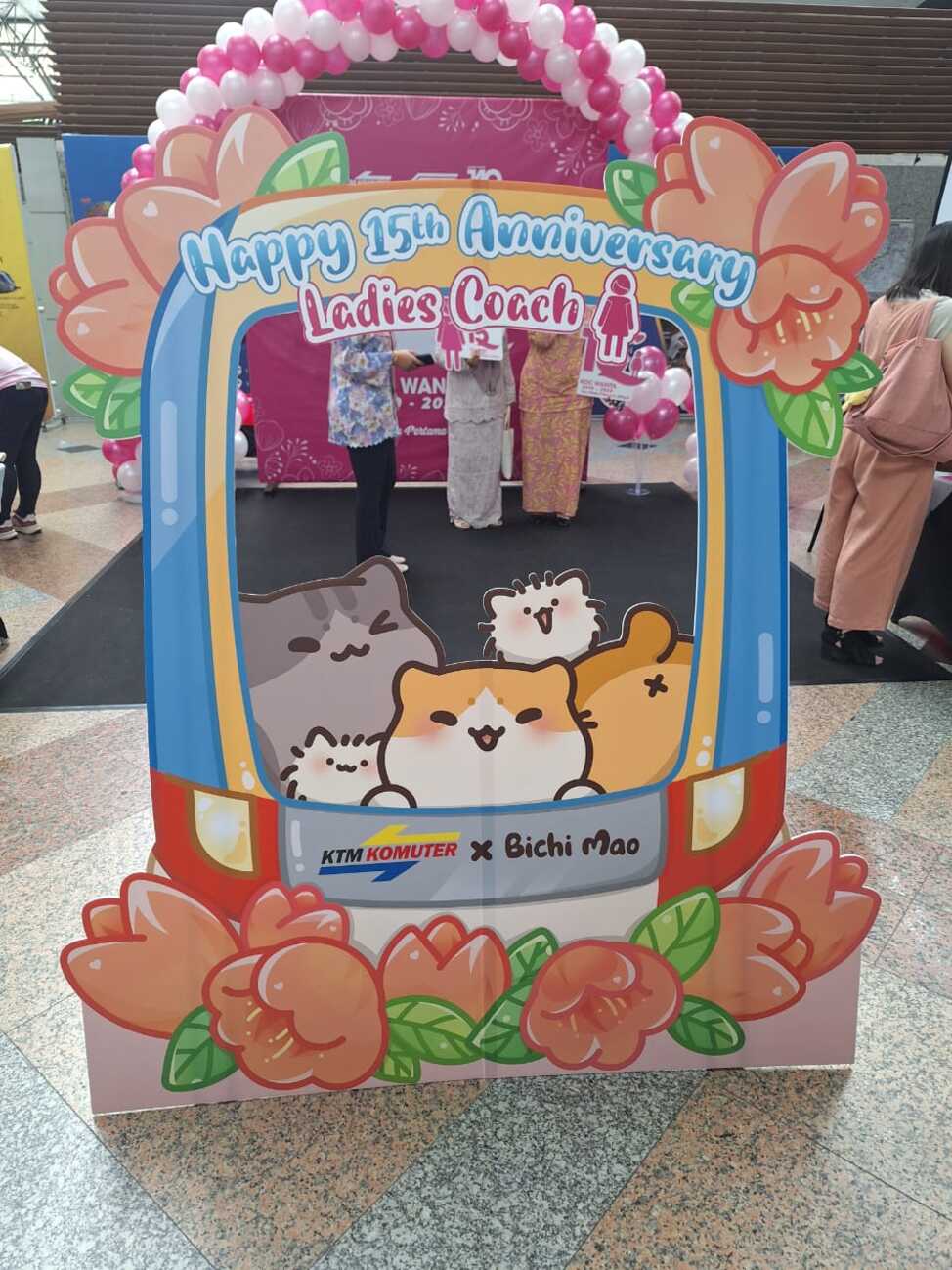 女性车厢15周年庆 赠品回馈乘客