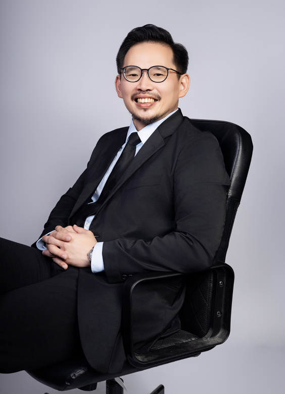 李达伟