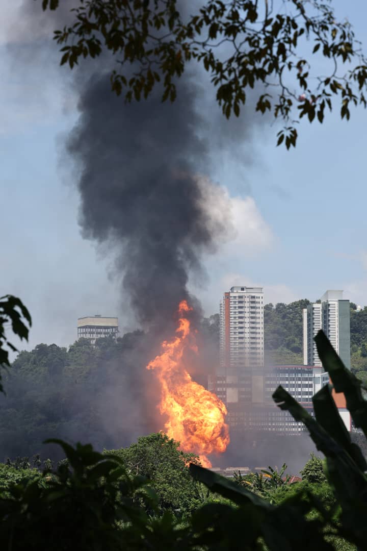 油站地下气管爆炸