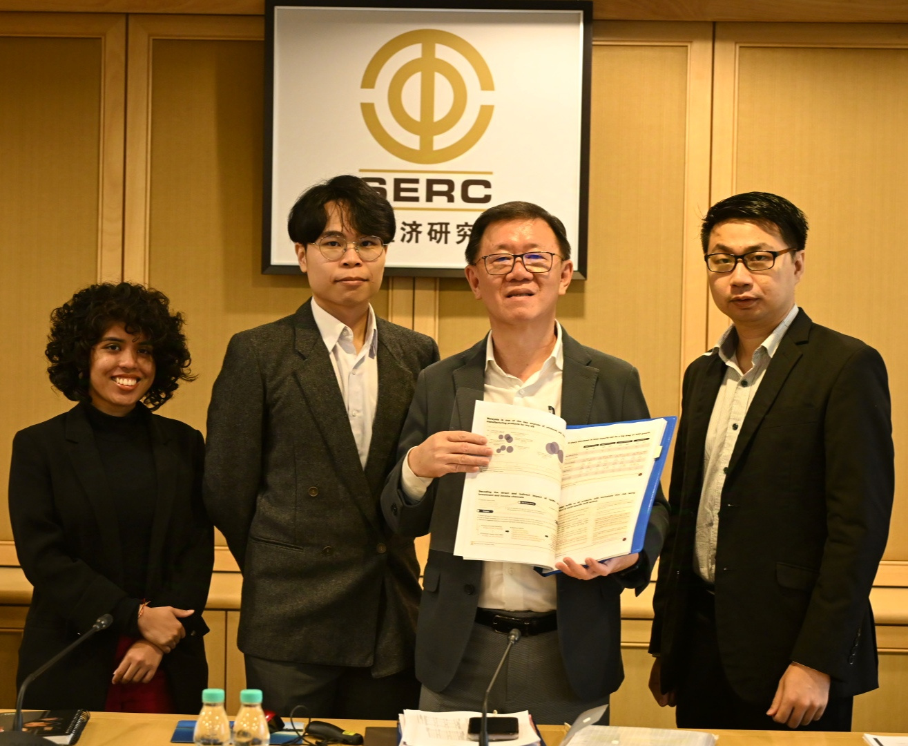 中总社会经济研究中心