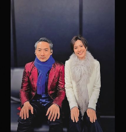 石头和妻子狗狗
