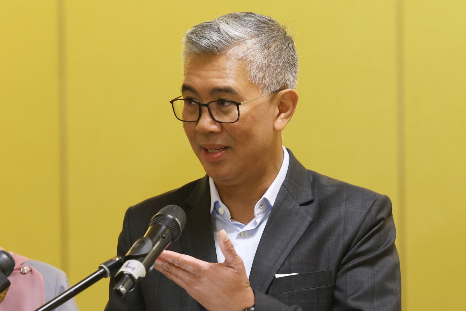 投资、贸易及工业部长东姑扎夫鲁