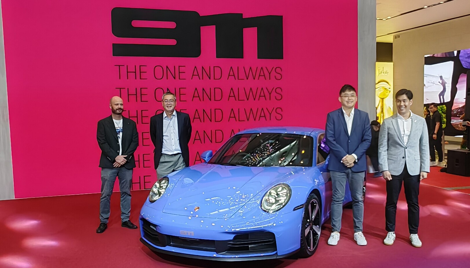 两款新世代911跑车 高超跑车秒内冲百里