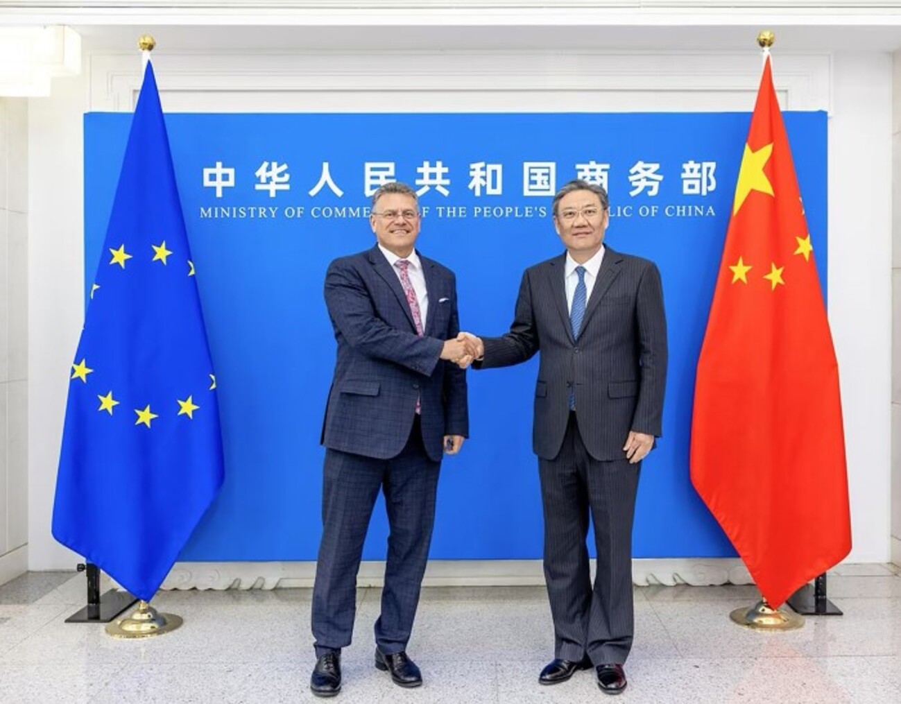 王文涛:中国在美关税课题 愿磋商谈判解决分歧
