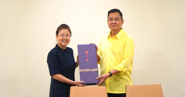 董秀美 邝汉光