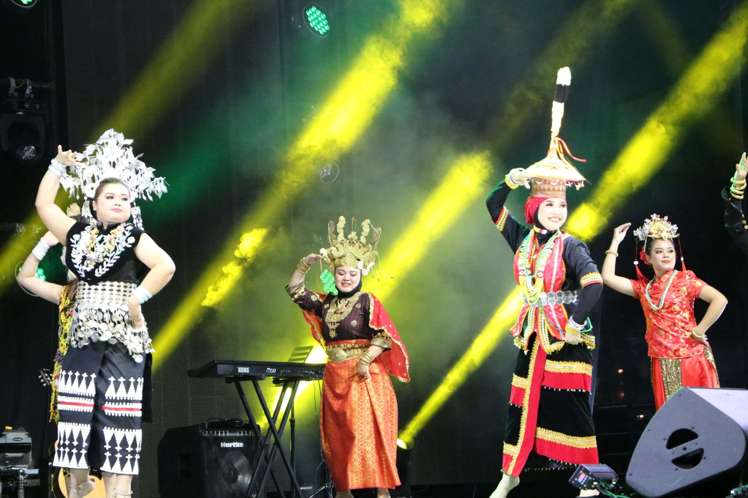 常青“感恩五十,再创未来”创业50周年纪念