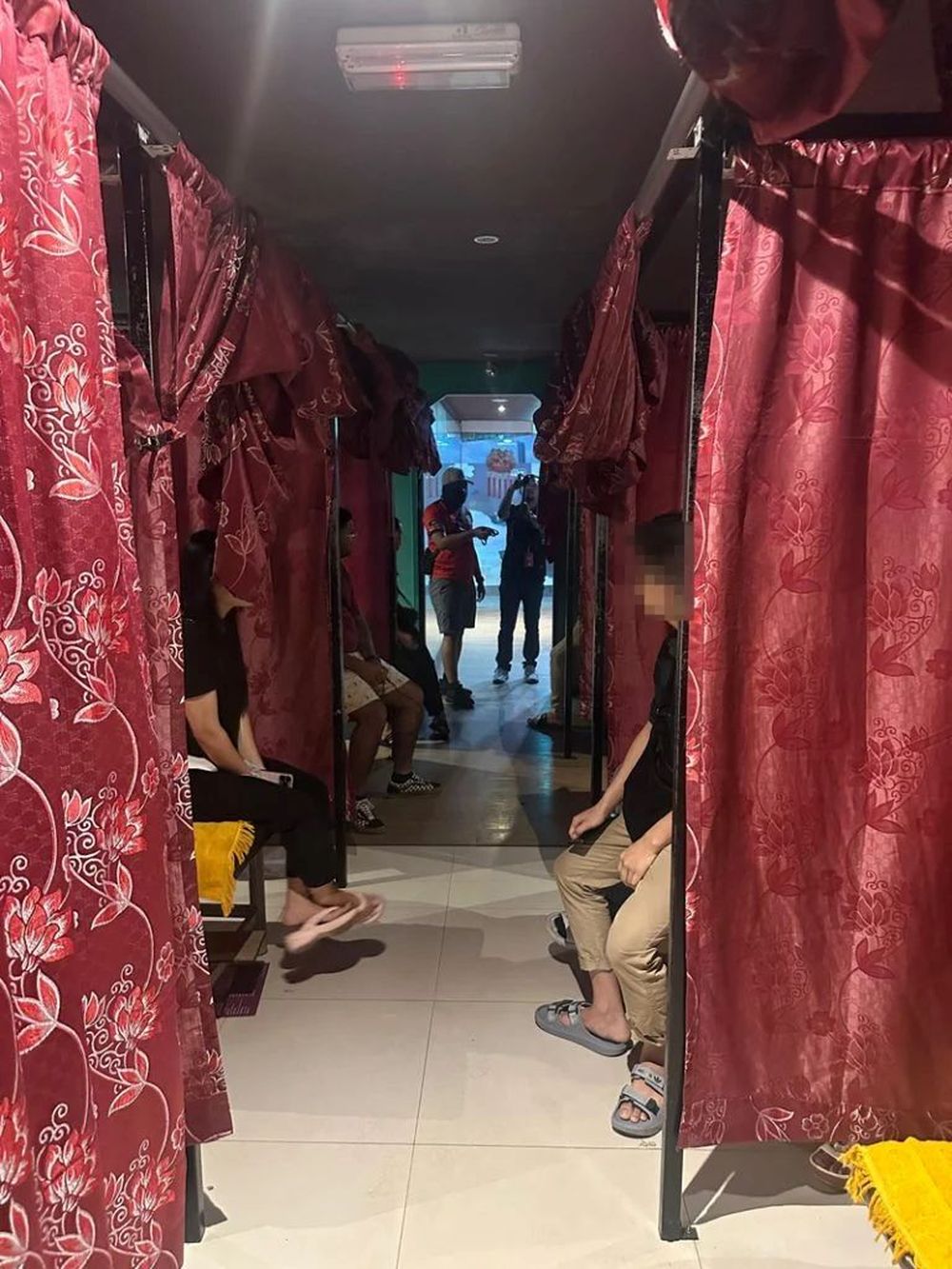 移民局