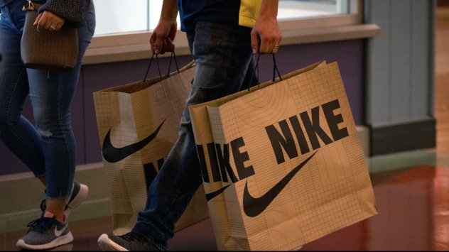 NIKE(彭博社)