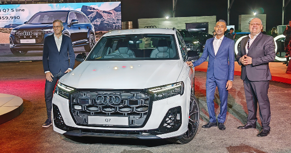 SUV Audi Q7 S line