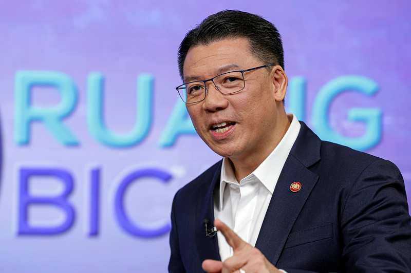 马青斥滥用部长权力  “倪可敏打压批评声”