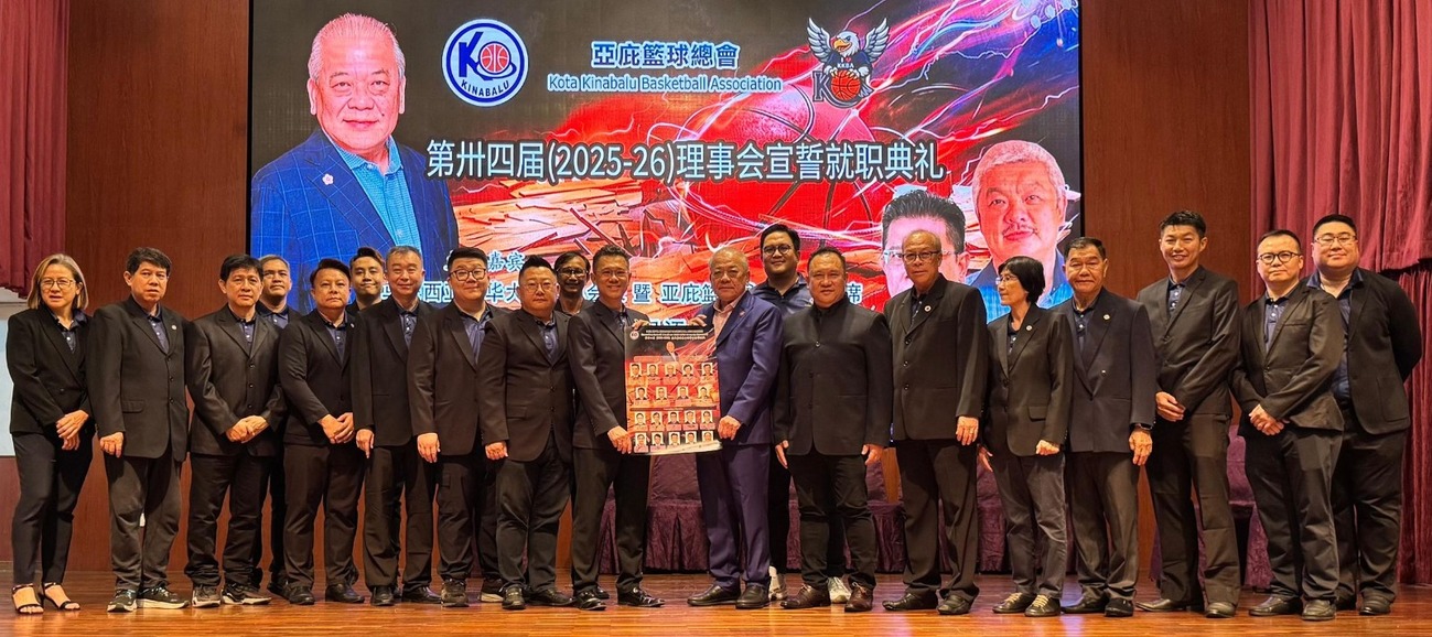吴添泉冀政府拨款 广建篮球场推动篮运