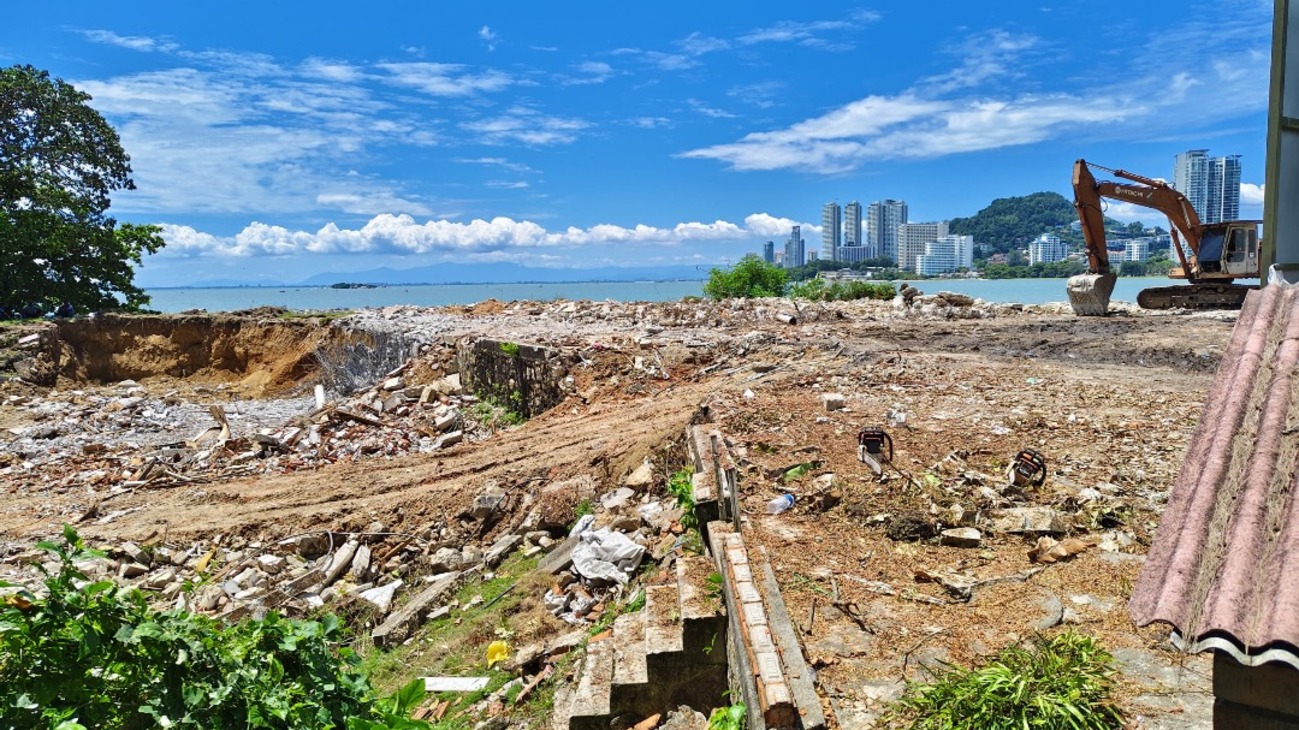 让路建豪华公寓 文秀别墅被拆除