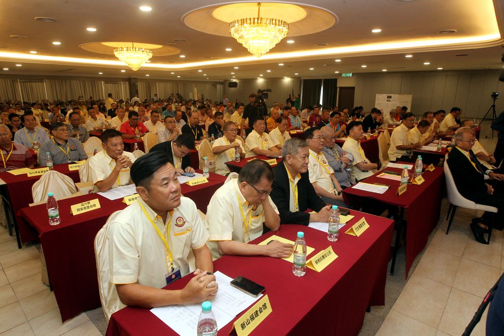 福联会 福联会特大通过3议程