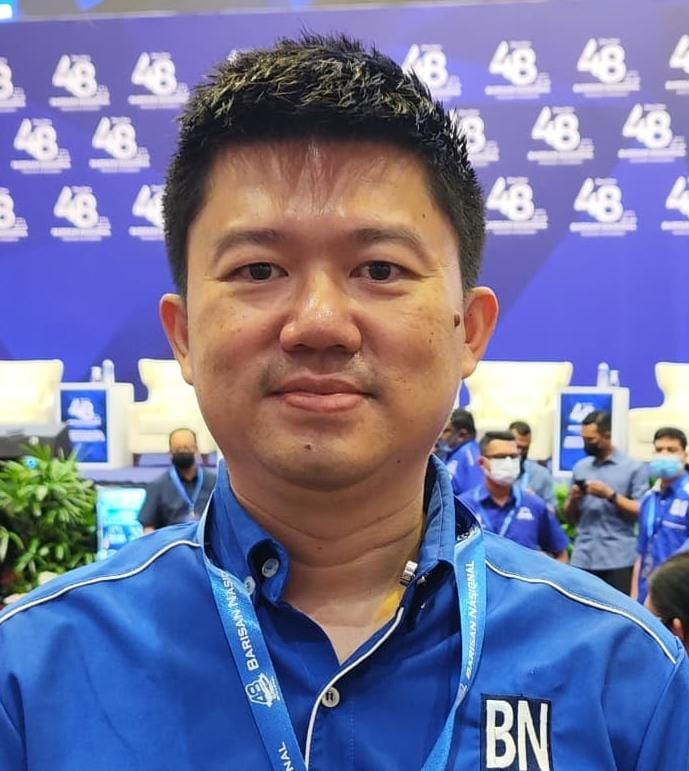 黄立仁