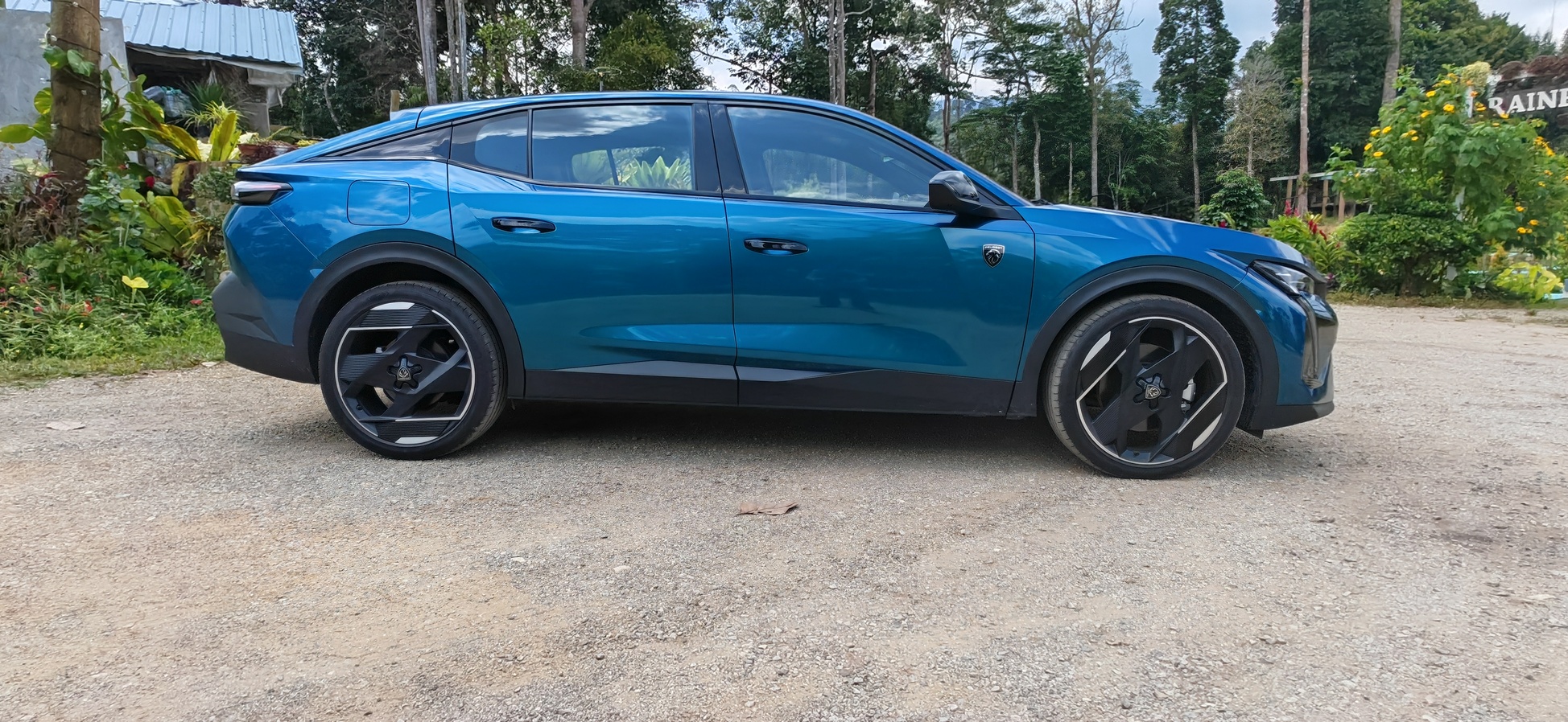 标致408 GT 动力从容不扯后腿