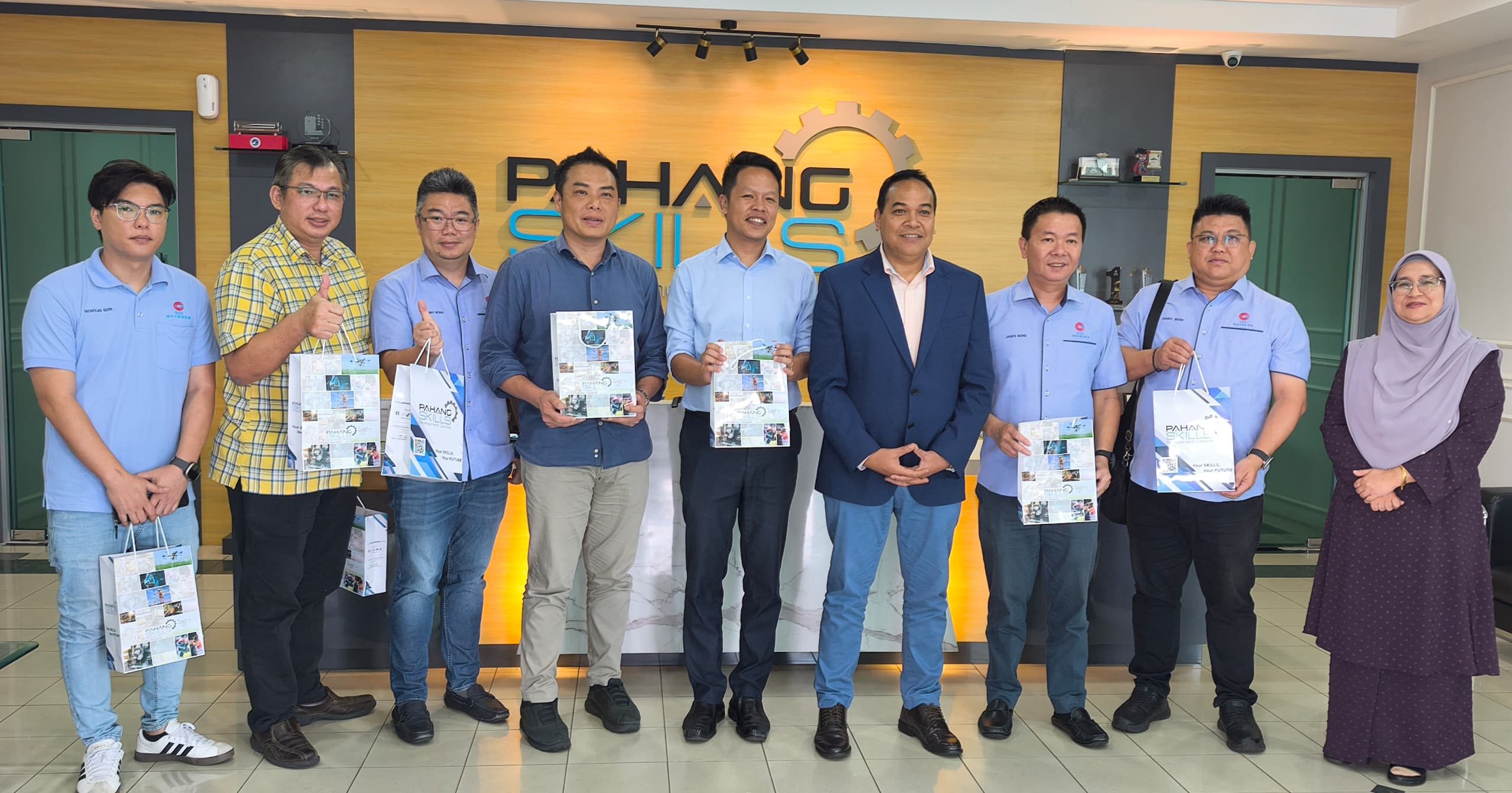 关丹中华总商会与彭亨技能发展中心共商技能培训合作