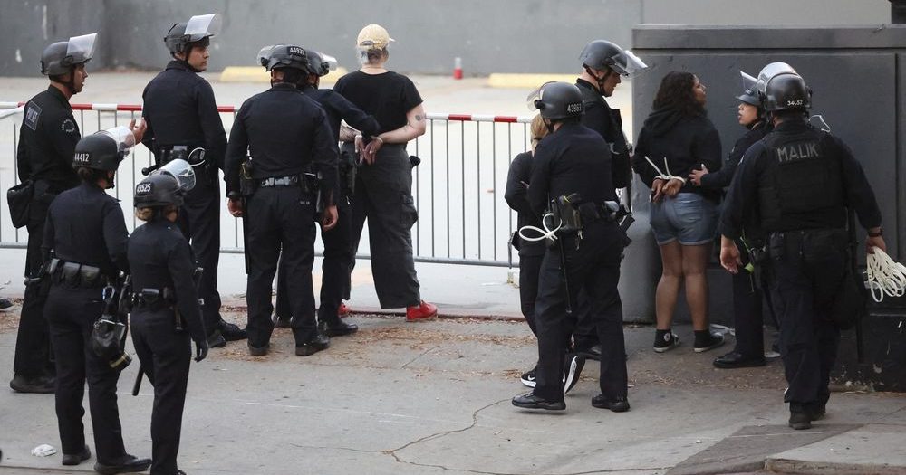 洛杉矶一晚225人被捕 示威潮蔓延逾24城