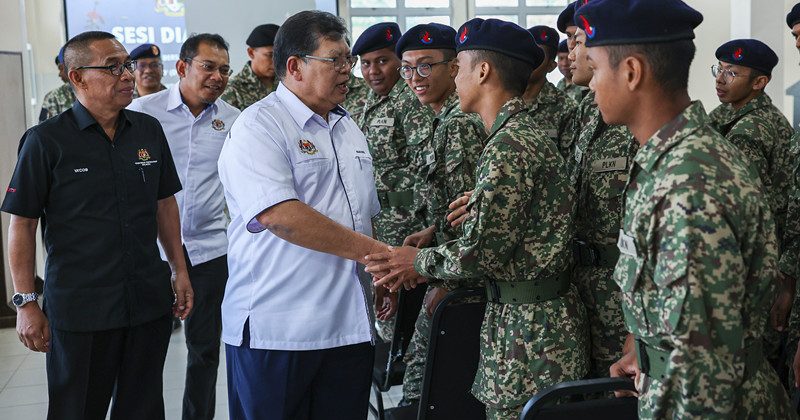 佐哈裏:助力升學報考軍隊等 研究國民服務證書附加值