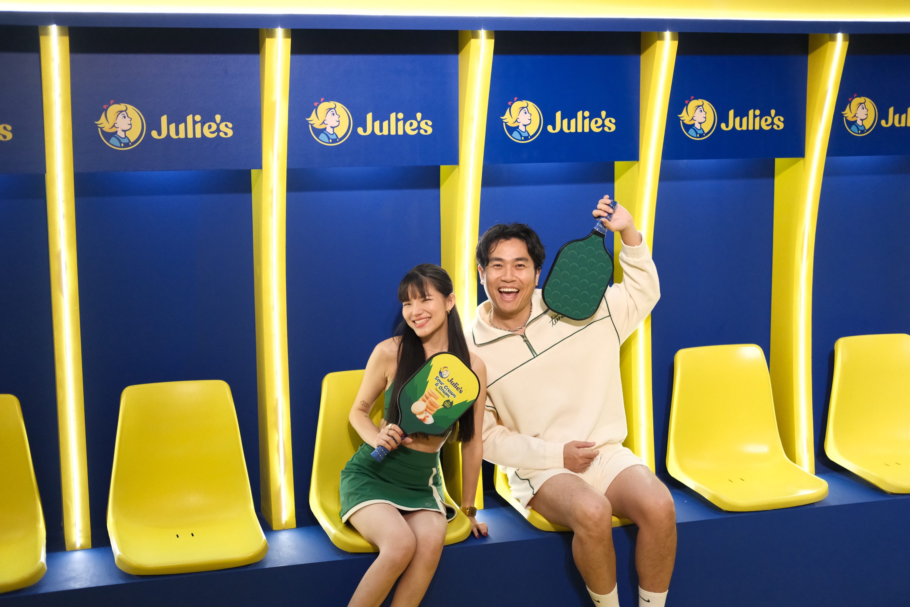 E咸香可口夹心饼干+运动礼包+商场内1:1匹克球场Julie's这场快闪活动你一定要来!
