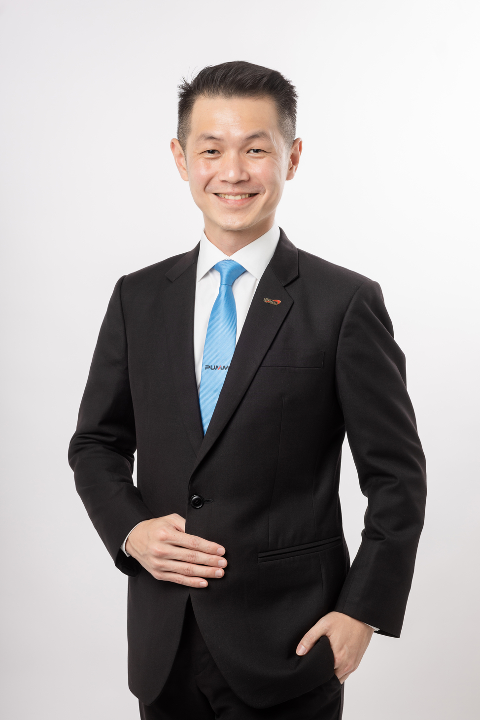 企业应肩负社会责任/郑大勇