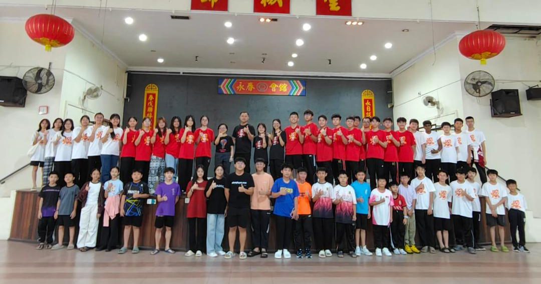 关丹扯铃队全国赛夺银铜双奖