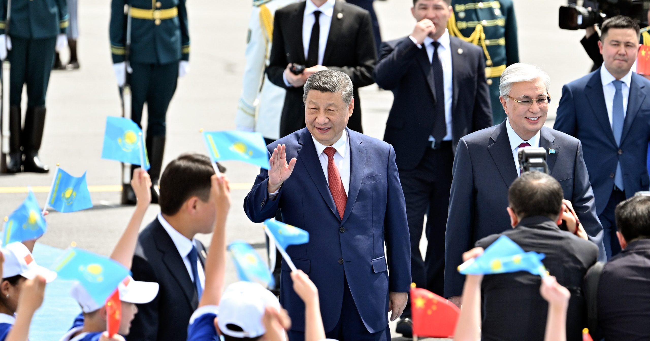 共建高质量一带一路 中哈签1060亿协议