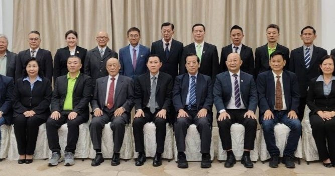 丹永春会馆三机构 新届理事宣誓就职