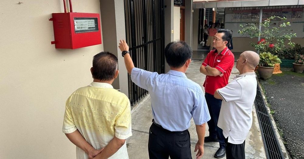 暴风雨肆虐损毁设施 万茂新村华小需维修