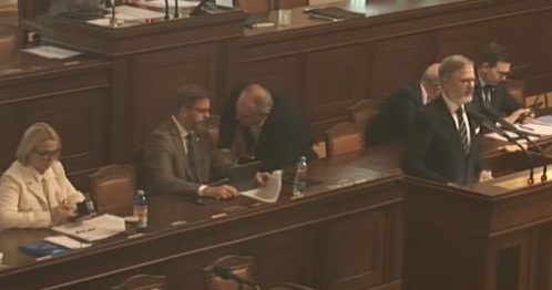 捷克司法部陷比特币捐赠丑闻 反对党推动倒阁未成功