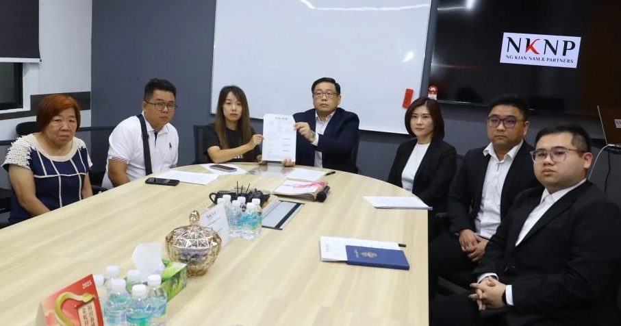 【5岁男童校车内窒息亡】 父母向四造索偿逾205万令吉