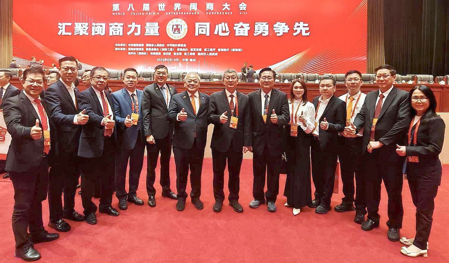 吴添泉吁华闽商 参与福建经济体发展经贸