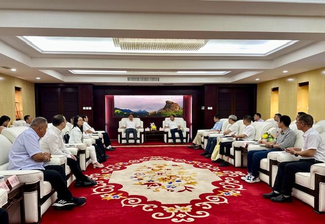 林万锋率团访福建德化 加强陶瓷产业贸合作