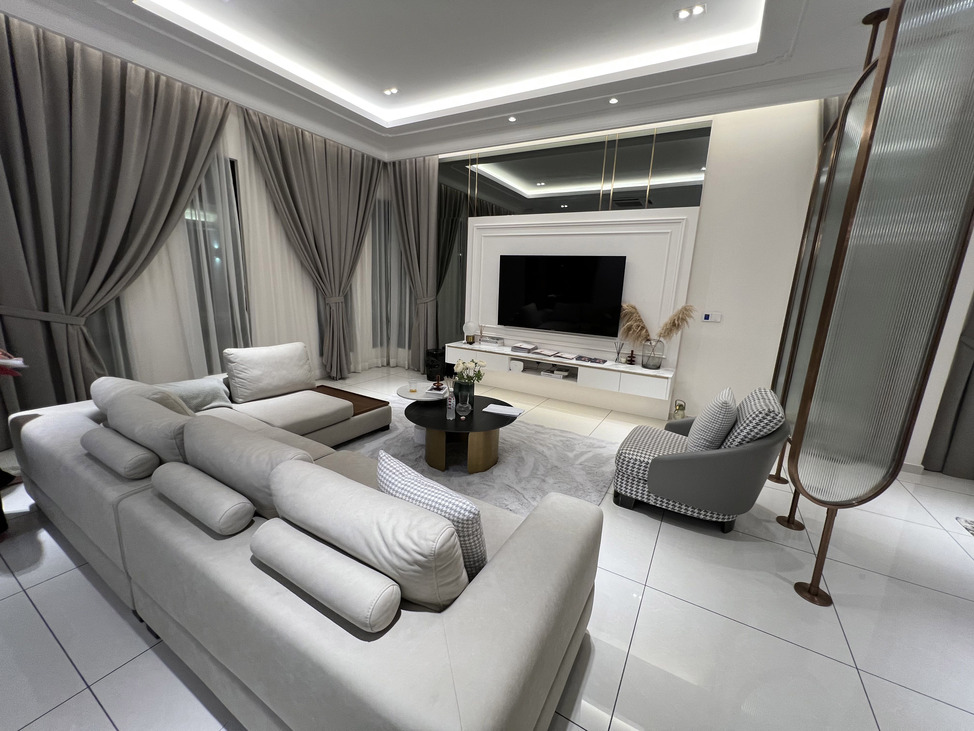 8 Residence