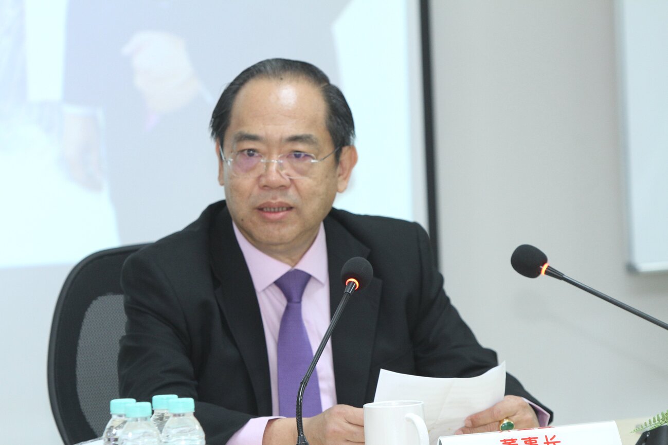 林景清:理事会通过2决议 司法复核华中法定地位