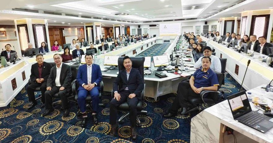 罗思义:与联邦政府步伐一致 霹州投资环境政策大改善