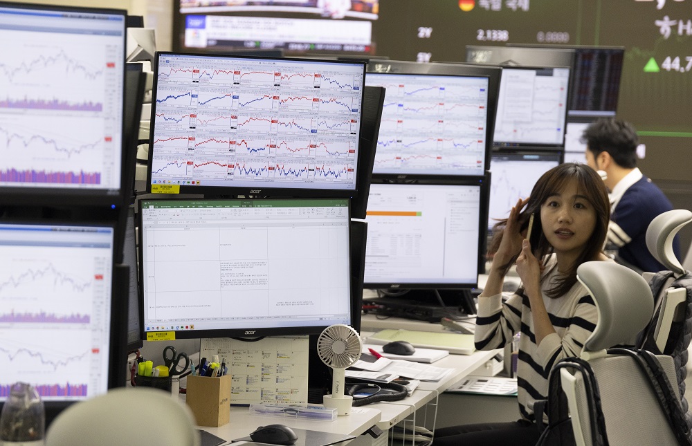 估值过高引爆忧虑 韩股闪崩5% 综指跌8点