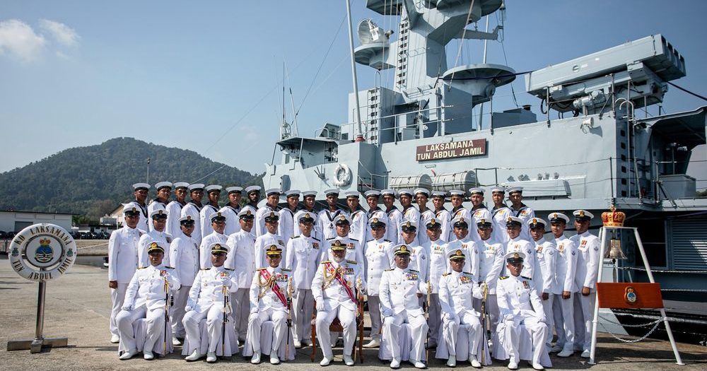 3“海军上将”级护卫舰退役
