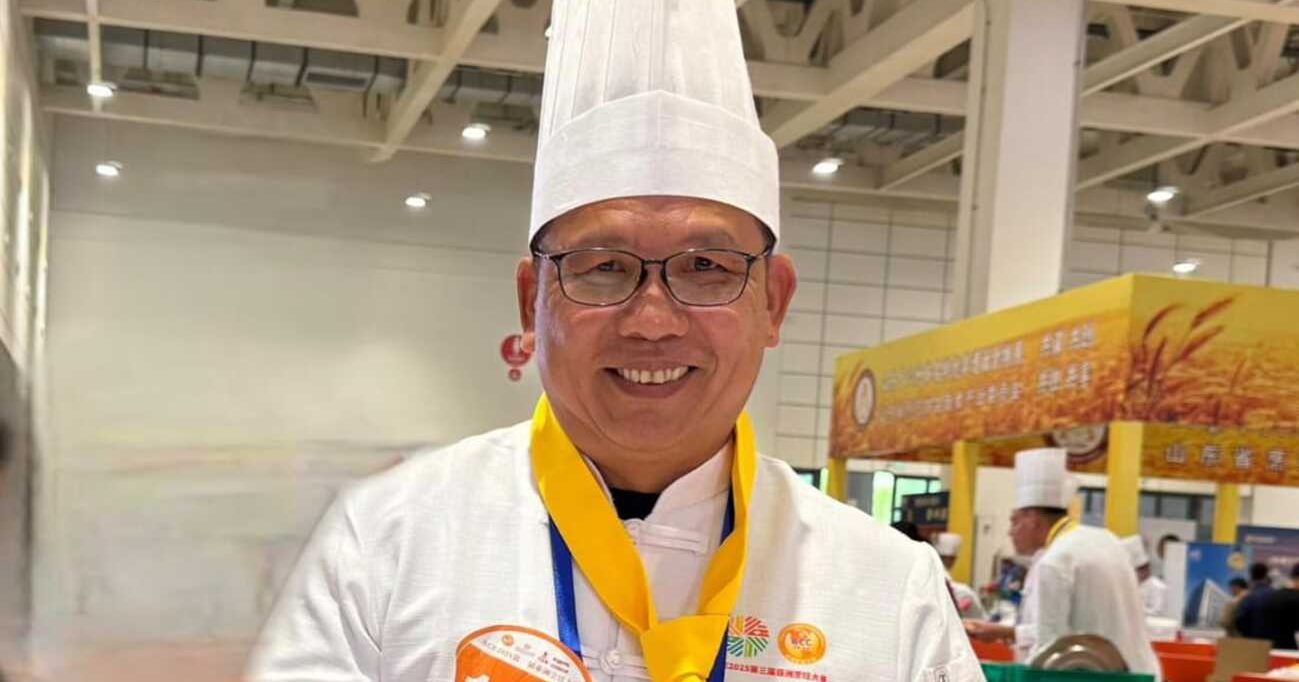 街边小食登亚洲舞台 陈观胜凭“榴梿香”夺特金奖