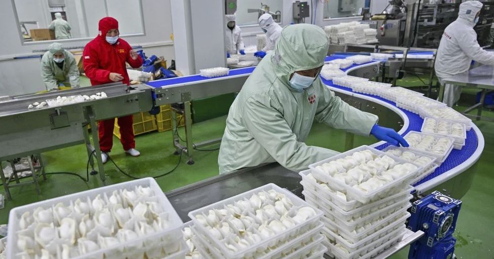 创近3年新低 中国制造业PMI意外萎缩