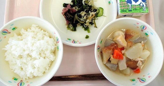 日本小学生吃鹌鹑蛋噎死 父起诉校方索偿