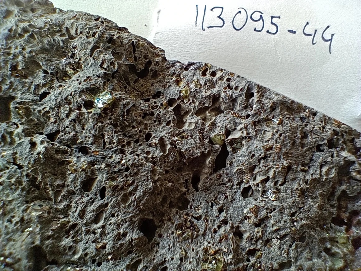 科学家:地核巨量黃金正缓慢外洩至地表