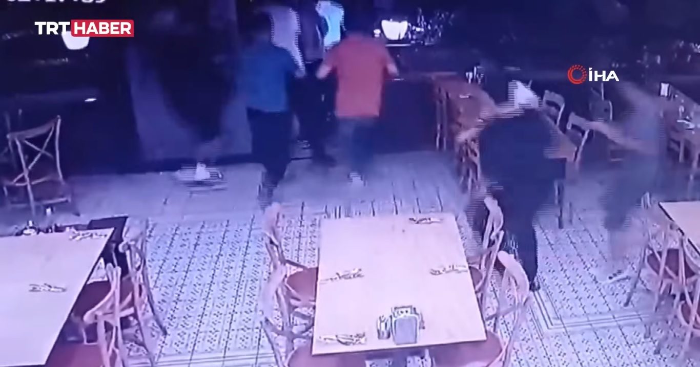 土耳其凌晨5.8级地震 一少女身亡69伤
