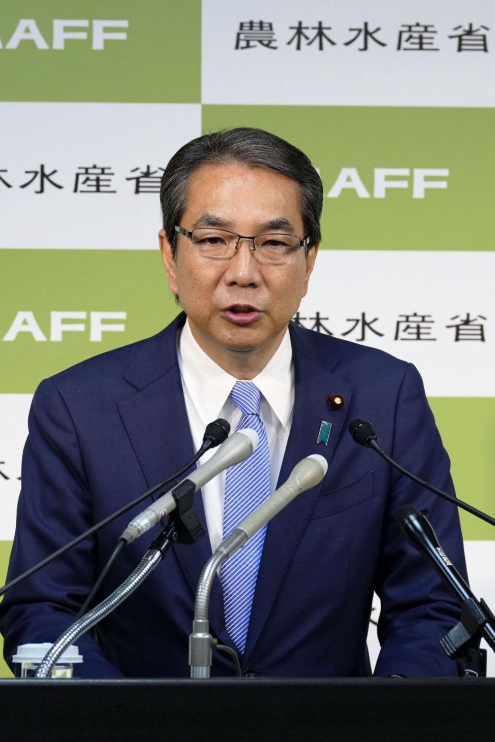 江藤拓