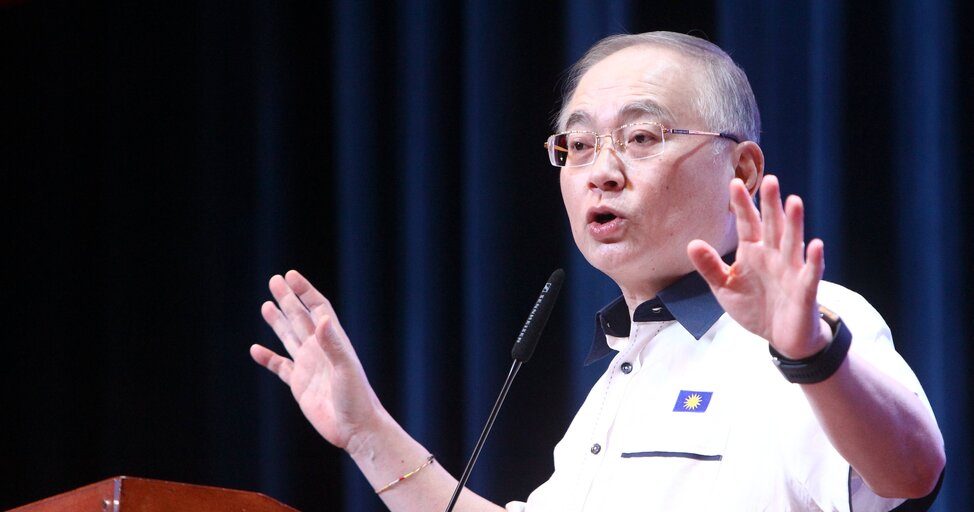 魏家祥就石油气补贴驳斥阿米占 勿将“严打”卸责前朝