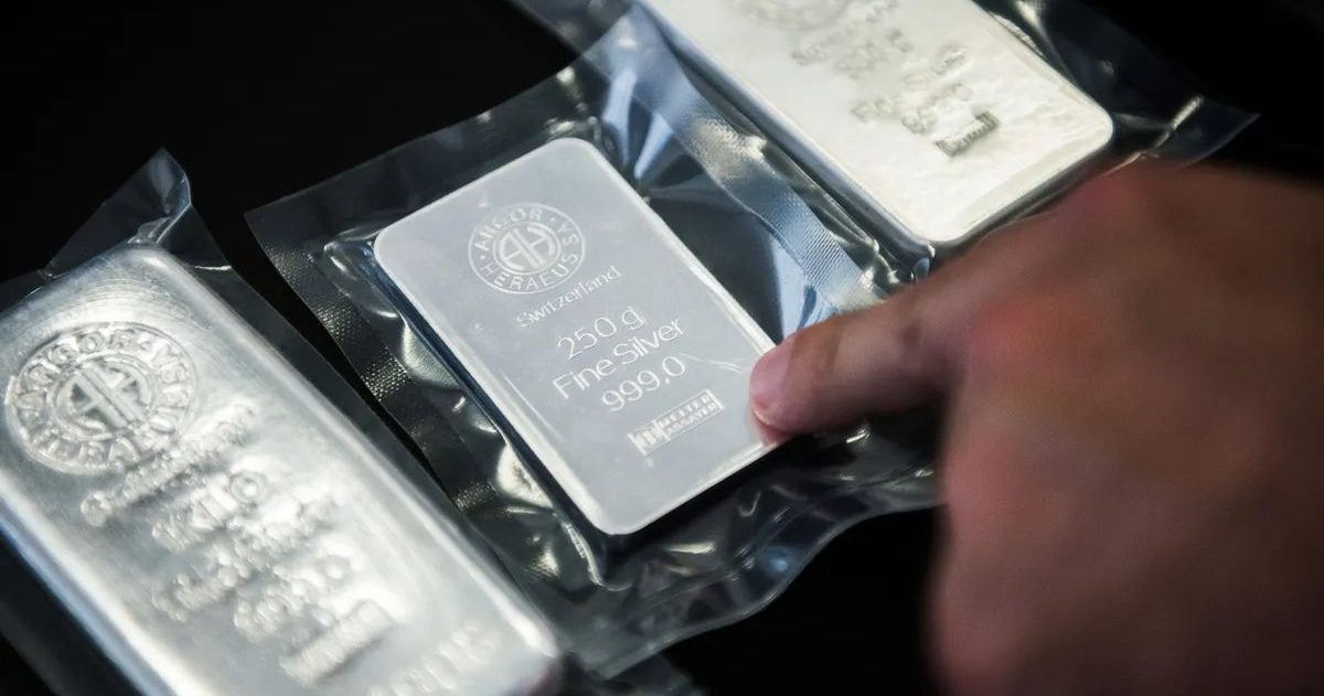 “美联储金钱游戏结束” 大咖预言:白银今年暴涨2至5倍