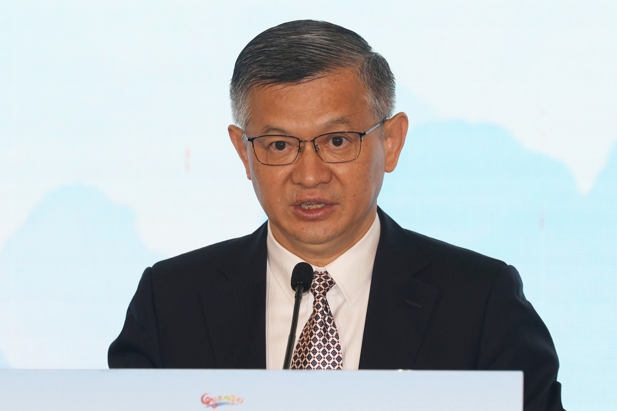 中国驻马来西亚大使馆公使郑学方