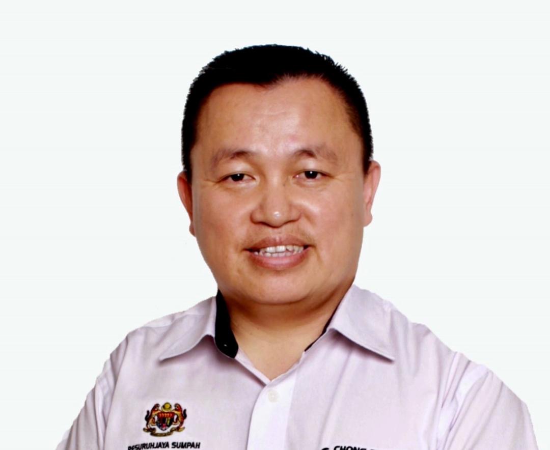 MCA 锺绘名