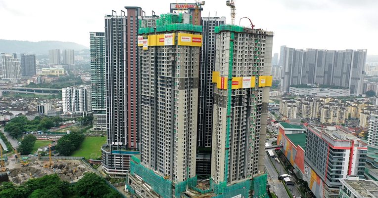 【行家论股】双威建筑 美限AI芯片引惊吓